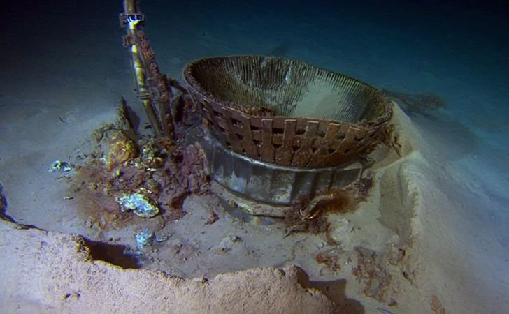 There is a spacecraft graveyard in the South Pacific Ocean.