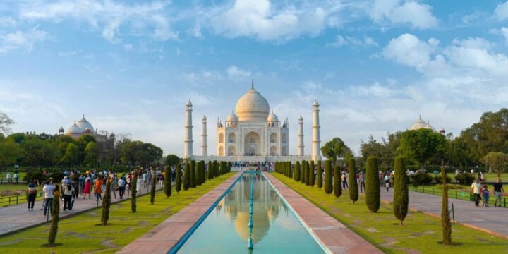 10 Fascinating Facts About the World’s Most Iconic Buildings