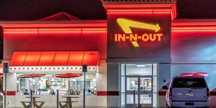 10 Delicious Facts About In-N-Out Burger