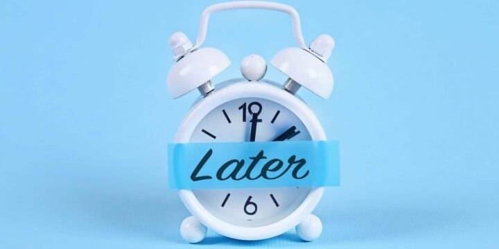 15 Paralyzing Facts About Procrastination